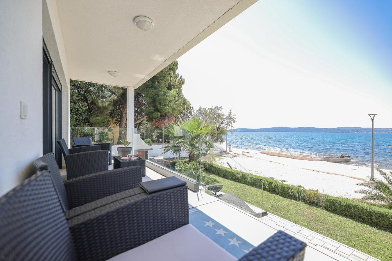 Paradise On The Beach Apartments ビビニェ エクステリア 写真