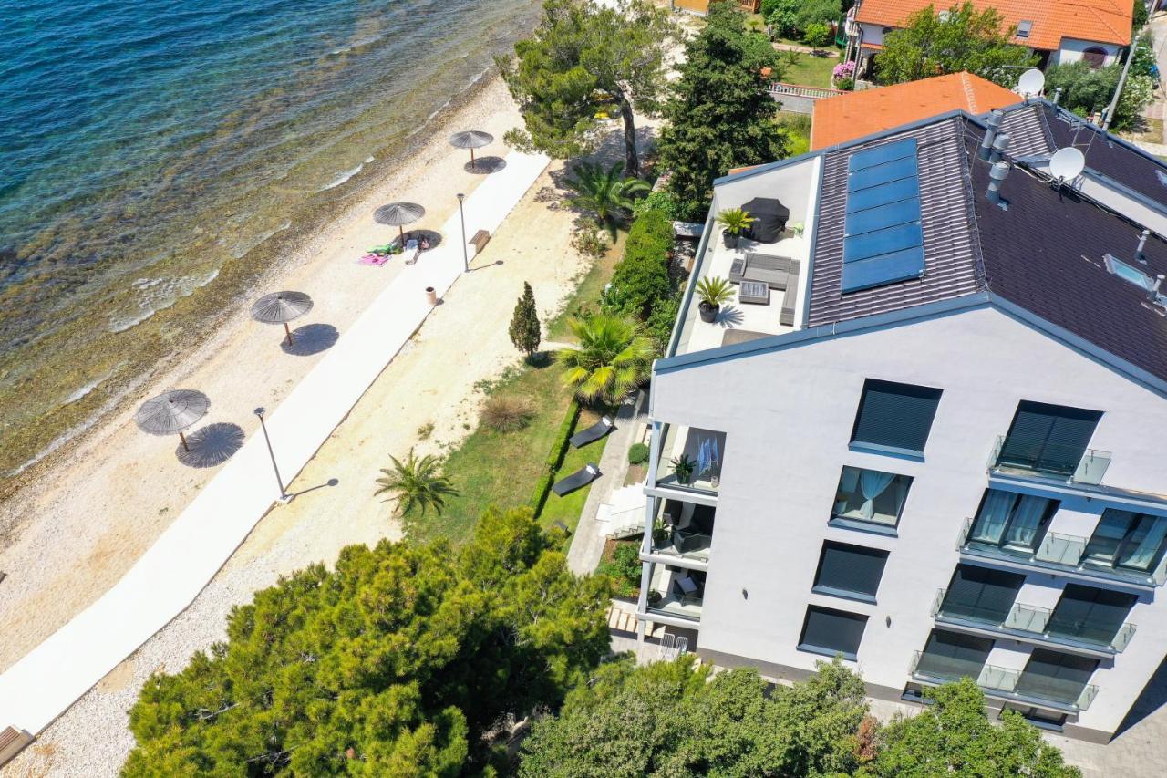 Paradise On The Beach Apartments ビビニェ エクステリア 写真