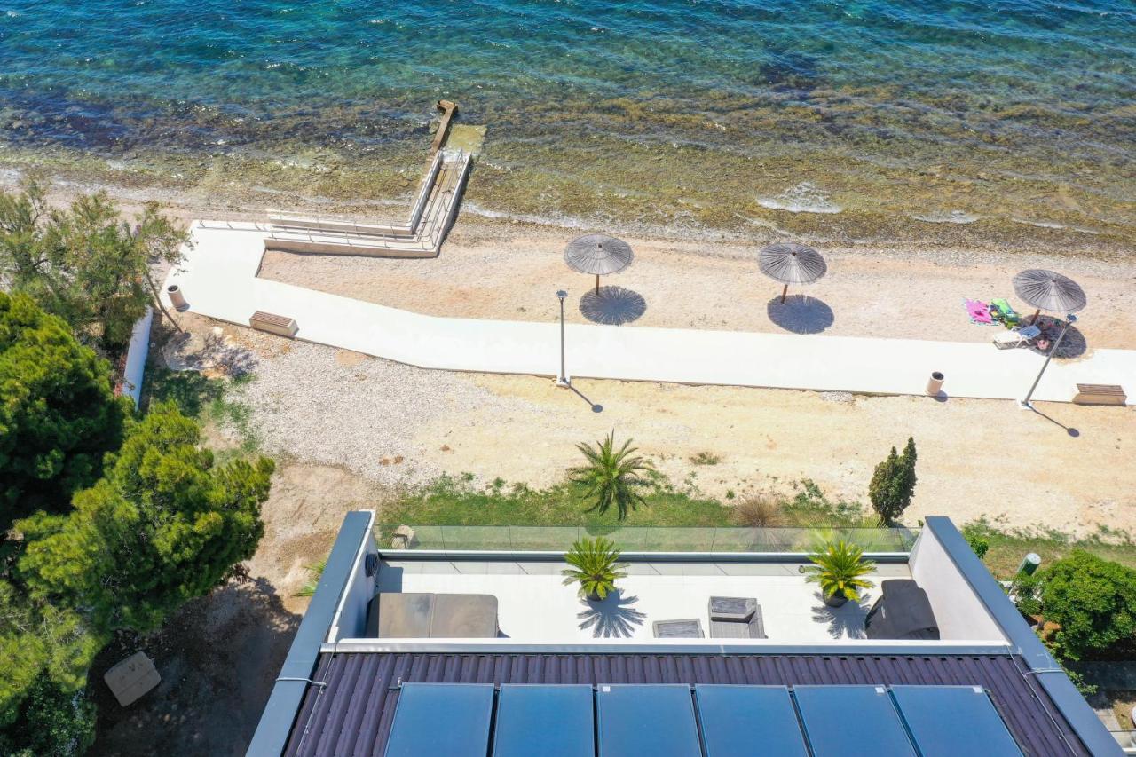 Paradise On The Beach Apartments ビビニェ エクステリア 写真