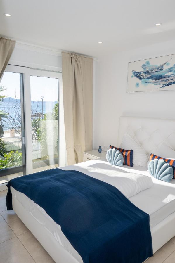 Paradise On The Beach Apartments ビビニェ エクステリア 写真
