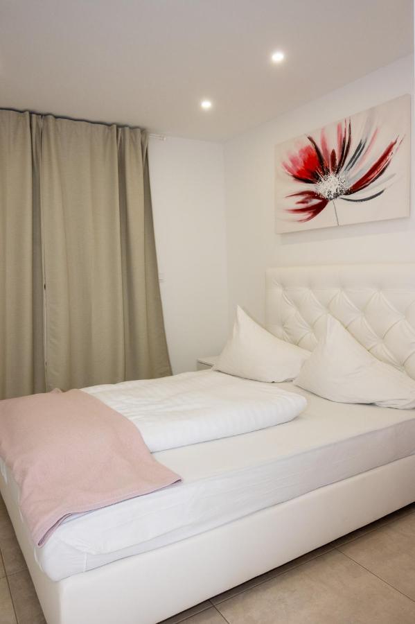 Paradise On The Beach Apartments ビビニェ エクステリア 写真