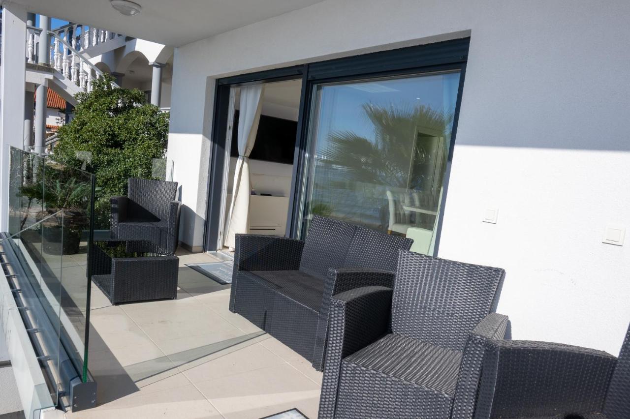 Paradise On The Beach Apartments ビビニェ エクステリア 写真